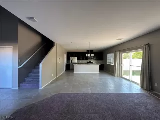 Photo #2: 2525040 Listing 