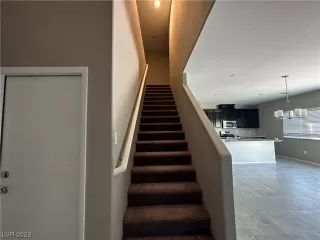 Photo #6: 2525040 Listing 