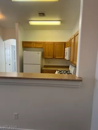 Photo #5: 2525066 Listing