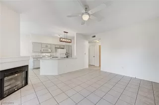 Photo #4: 2525109 Listing