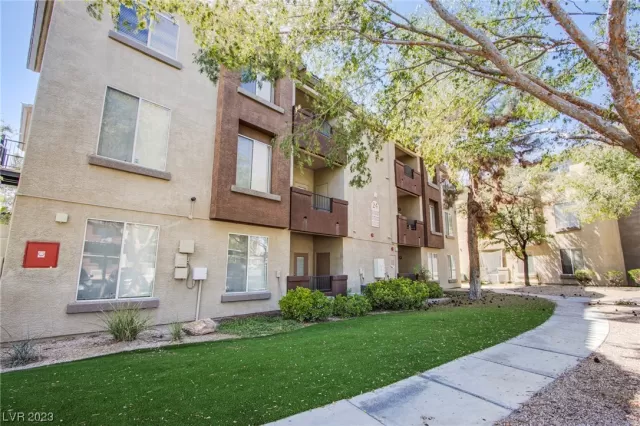 MLS: 2525110 Condo For Sale