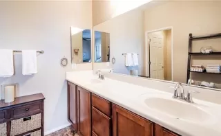 Photo #5: 2525124 Listing