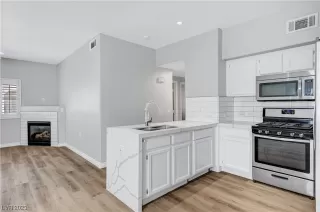 Photo #3: 2525156 Listing