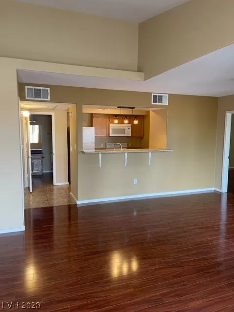 MLS: 2525209 Condo For Sale