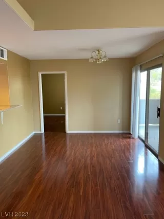 Photo #1: 2525209 Listing 