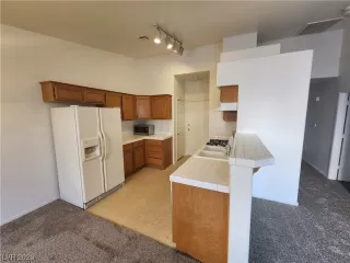 Photo #3: 2525210 Listing 