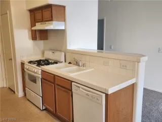 Photo #4: 2525210 Listing 