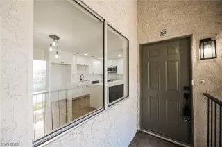 Photo #4: 2525235 Listing