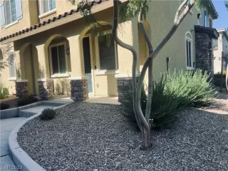 Photo #4: 2525240 Listing