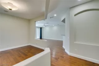 Photo #5: 2525265 Listing