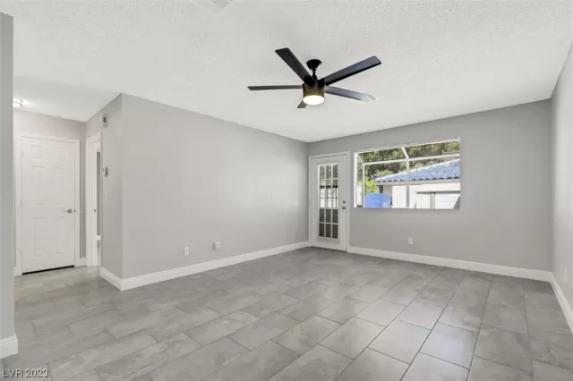 MLS: 2525305 Condo For Sale