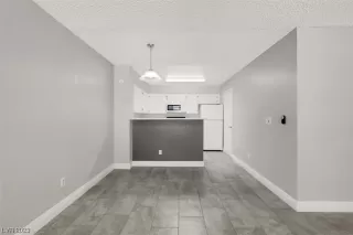 Photo #3: 2525305 Listing 