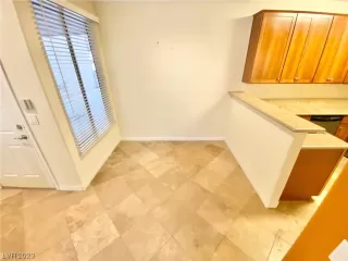 Photo #5: 2525317 Listing 