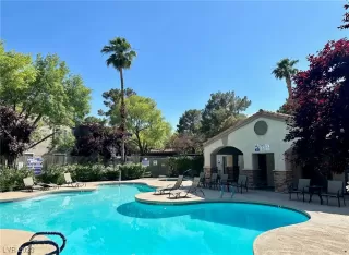 Photo #1: 2525329 Listing