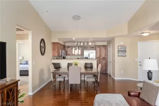 Photo #6: 2525346 Listing 