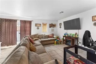 Photo #3: 2525350 Listing 