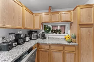 Photo #6: 2525350 Listing 