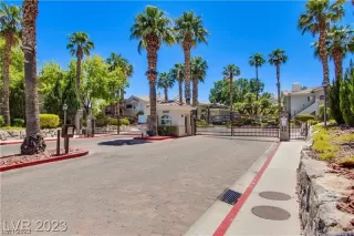 Photo #3: 2525372 Listing