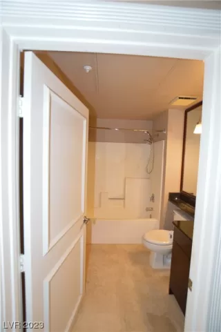 Photo #6: 2525376 Listing