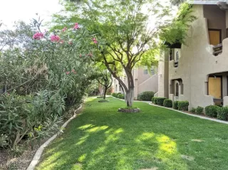 Photo #3: 2525397 Listing