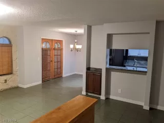 Photo #4: 2525397 Listing