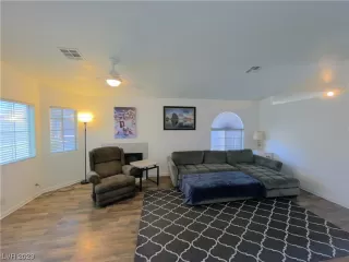 Photo #5: 2525411 Listing 