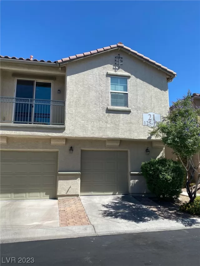 MLS: 2525453 Condo For Sale