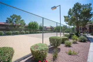 Photo #4: 2525488 Listing