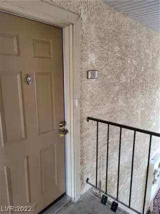 Photo #3: 2525493 Listing