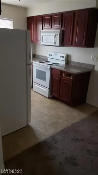 Photo #5: 2525493 Listing