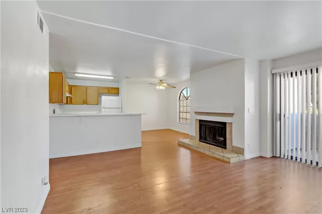 MLS: 2525506 Condo For Sale