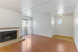 Photo #1: 2525506 Listing