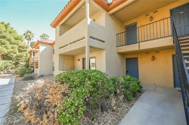 MLS: 2525509 Condo For Sale