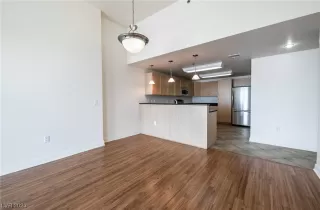 Photo #6: 2525530 Listing 