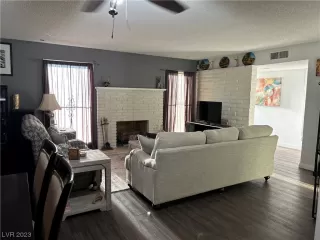 Photo #5: 2525594 Listing