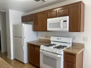 Photo #3: 2525644 Listing 