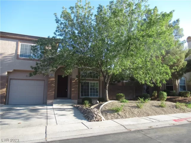 MLS: 2525674 Condo For Sale