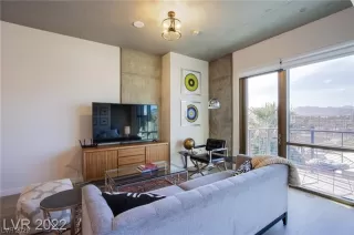 Photo #6: 2525679 Listing 