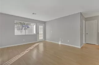 Photo #2: 2525705 Listing