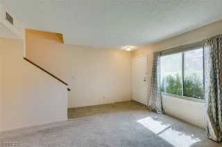 Photo #6: 2525710 Listing