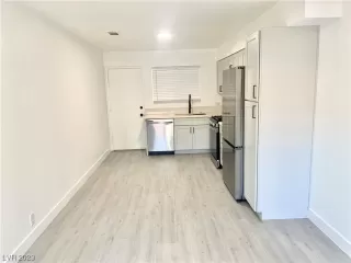 Photo #4: 2525737 Listing 