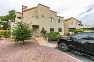 Photo #1: 2525788 Listing 