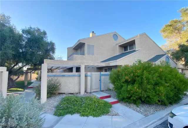 MLS: 2525789 Condo For Sale