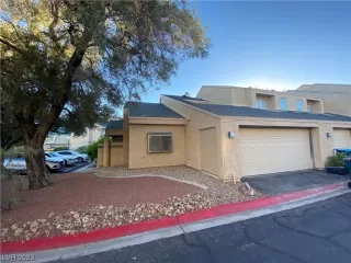 Photo #1: 2525789 Listing