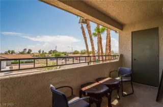 Photo #2: 2525819 Listing