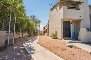 Photo #3: 2525819 Listing