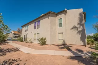 Photo #4: 2525819 Listing