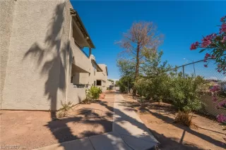 Photo #5: 2525819 Listing