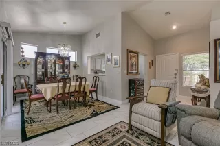 Photo #5: 2525822 Listing