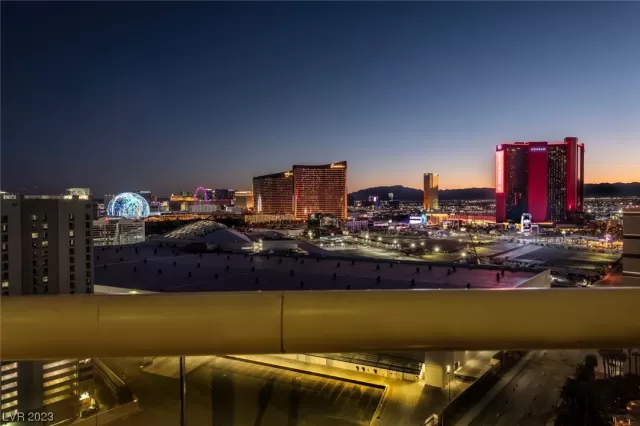 MLS: 2525823 Condo For Sale